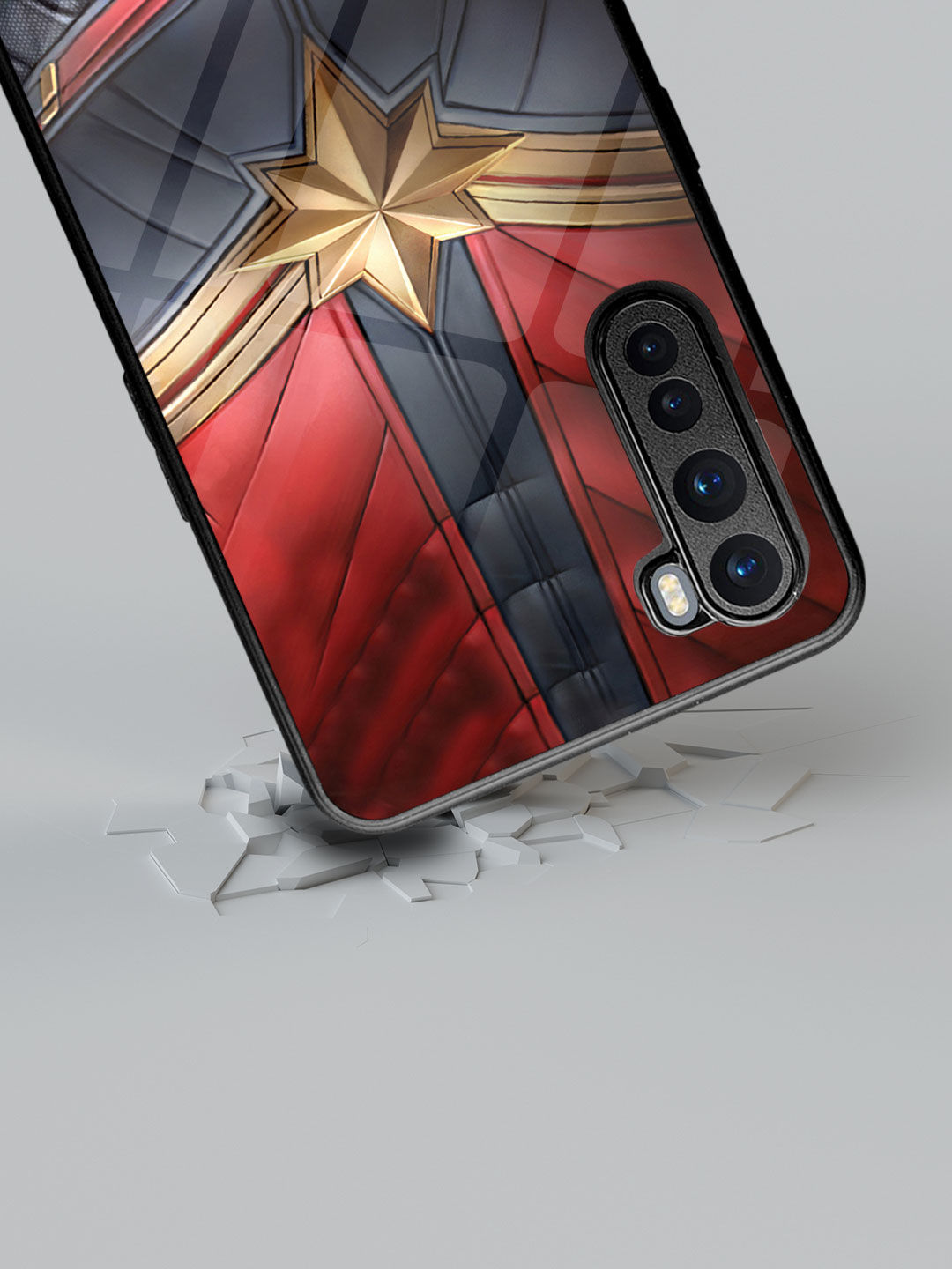 https://images.macmerise.com/product/glass-case/opcopng6suitupcaptainmarvel.jpg