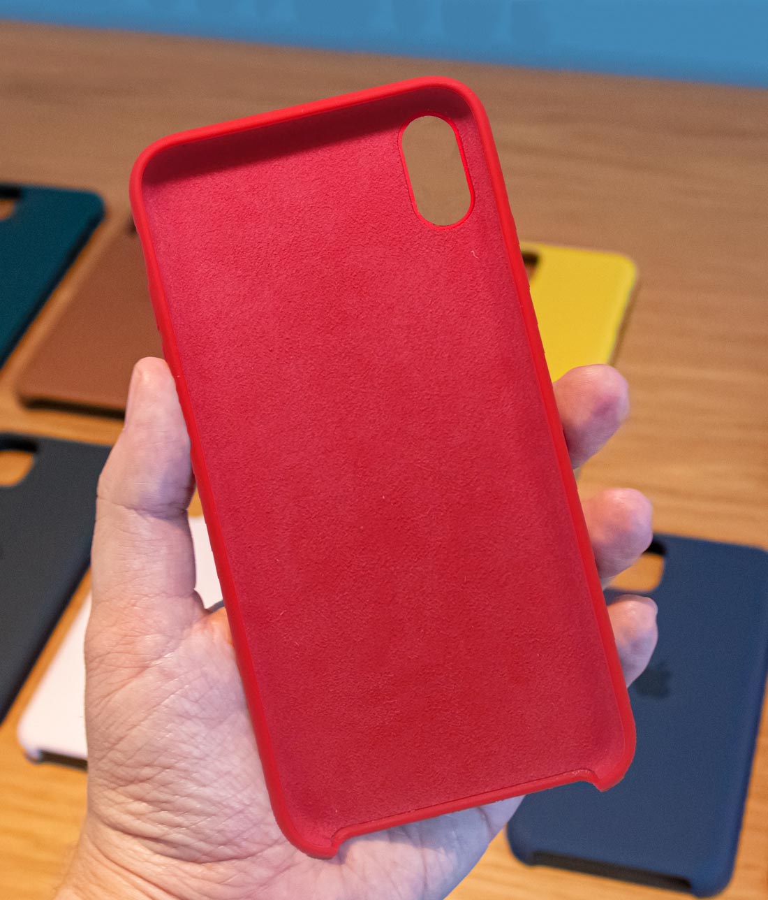 Silicone Phone Case Red - Silicone Phone Case for iPhone XS