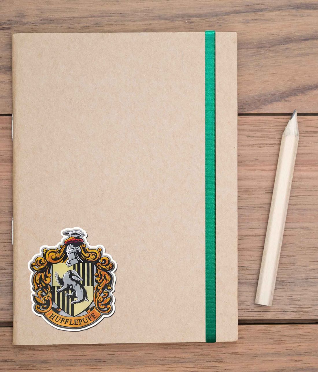 Crest Hufflepuff - Macmerise Stickon Small