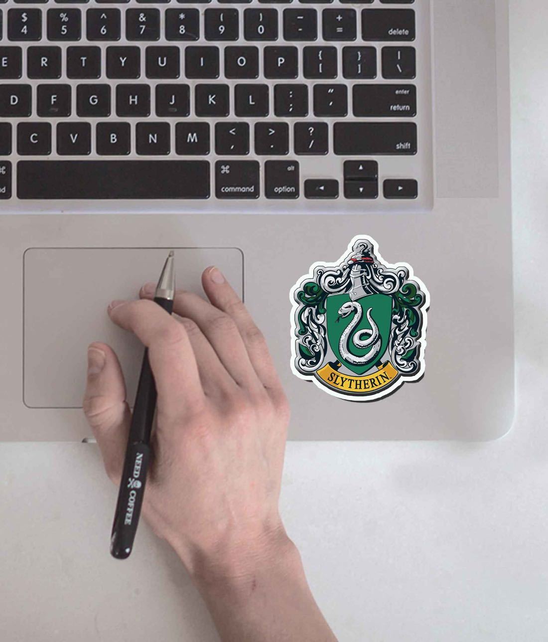 Crest Slytherin - Macmerise Stickon Small