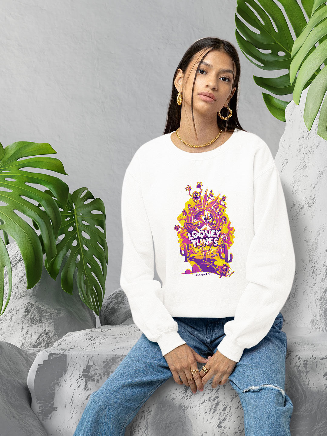 Looney Tunes Graphic Sweatshirt